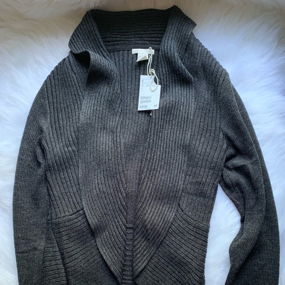 Grey cardigan